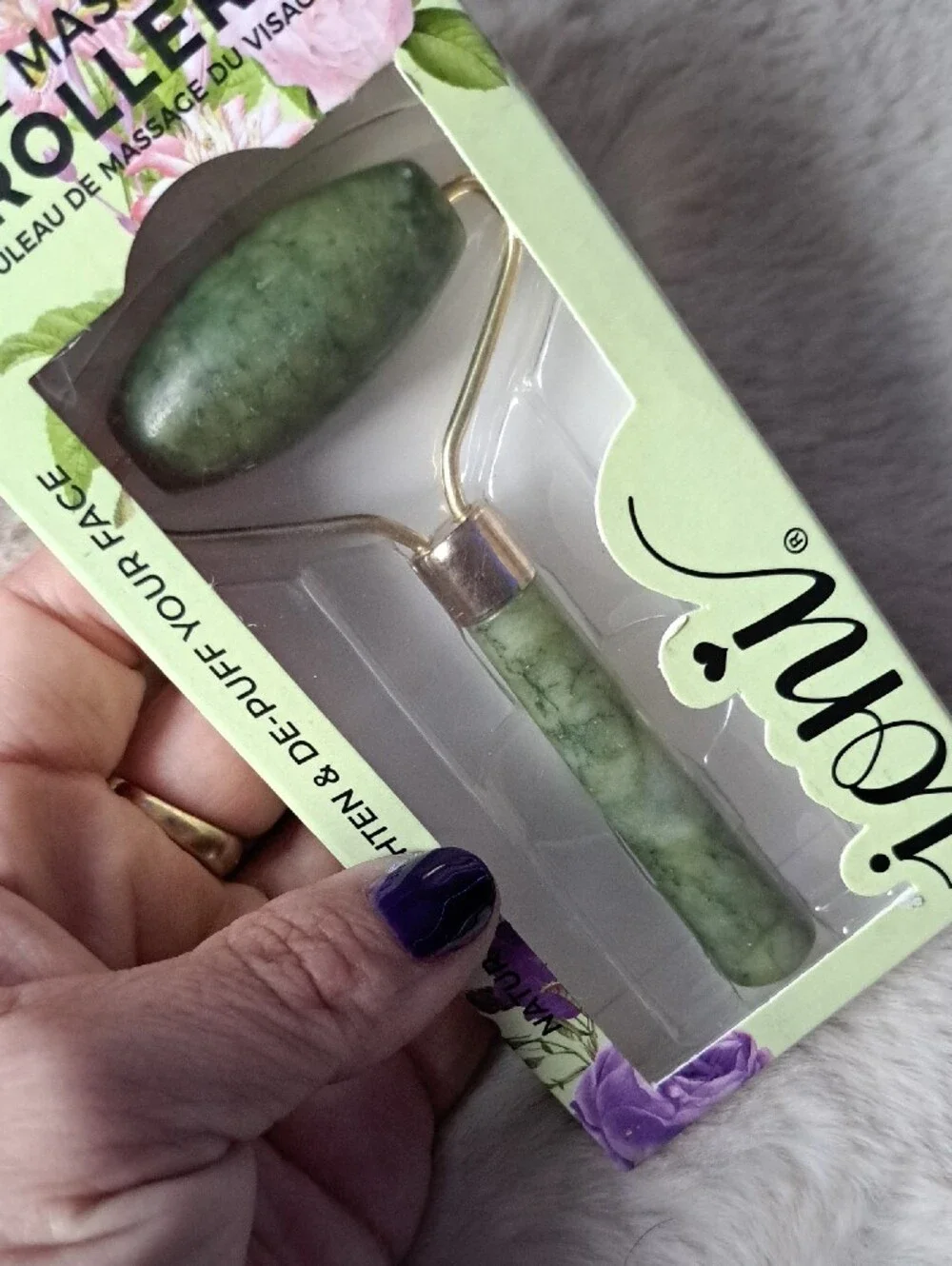 Iconi Green Jade Face Massage Roller - Depuff & Tighten
